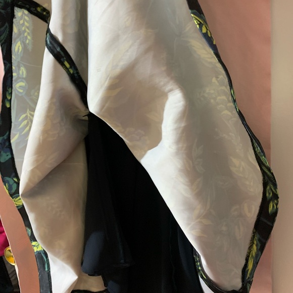 Urban Outfitters Silence + Noise dress size 4 - Picture 4 of 5